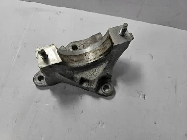 Ford Kuga mk3 2021 Drivaxelsstöd OEM LX673K305DB image 2