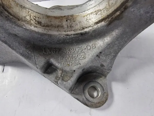 Ford Kuga mk3 2021 Drivaxelsstöd OEM LX673K305DB image 3
