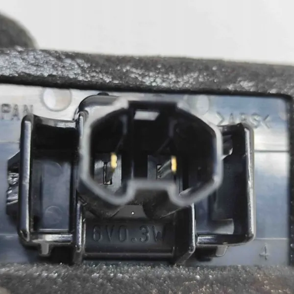 Luz de matrícula Mazda CX-5 II 2022 OEM GSJ151270C image 6