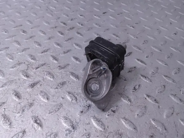 Support d'échappement BMW OEM 7935433 - État utilisé image 6