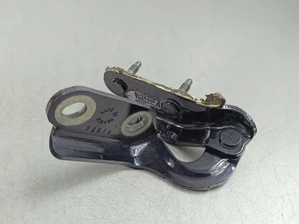 Charnières de hayon Ford Escape IV 2022 990HA image 1