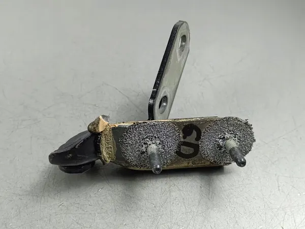 Charnières de hayon Ford Escape IV 2022 990HA image 3