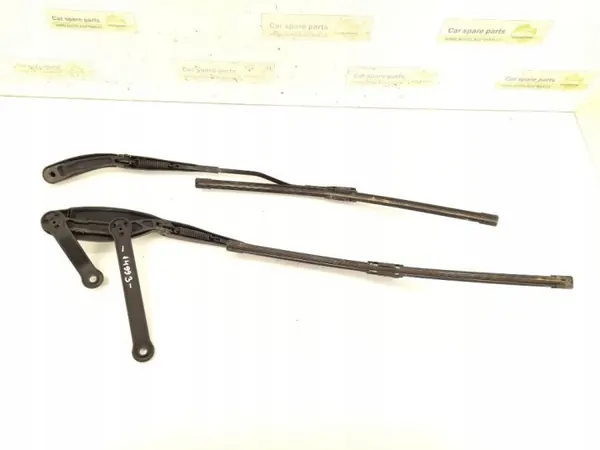 Oikea pyyhinvarsio OEM A2058203900 C-Class W205 image 3