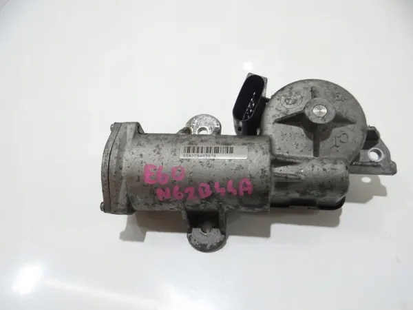 OEM 658226403978 Imusarjan Säätäjä BMW E60 image 2