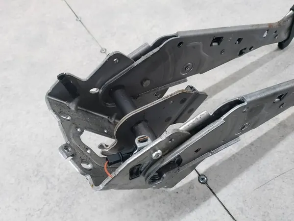 Handbromsspak OEM 13173080AR - Begagnad image 3