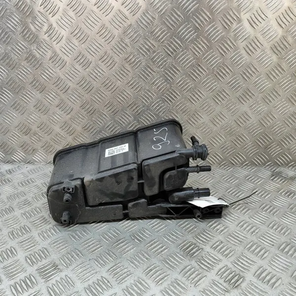 Audi A4 (8W2, B9) 2.0L Essence DPF 8W0201797M image 3