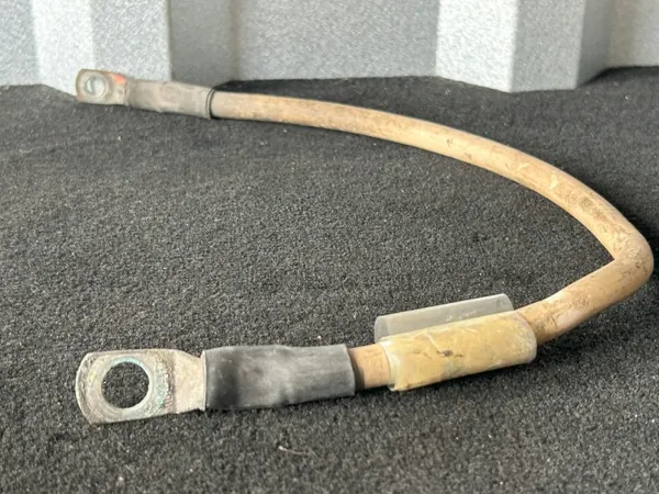 Cable de masa batería DAF OEM 2011731 - Usado image 3