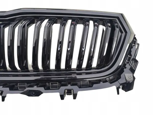 Skoda Kodiaq Front Grill 565807724A OEM image 4