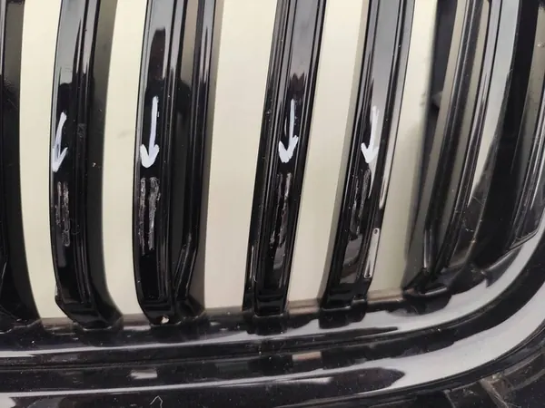 Skoda Kodiaq Front Grill 565807724A OEM image 5