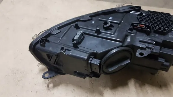 Farol Xenon Esquerdo VW Golf VI 5K1941751C image 9