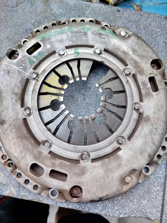 Embreagem de dupla massa VW Polo 1.9 TDI 038141025D image 4