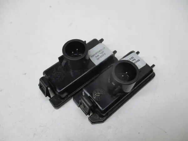 Fiat 500E 13-19 OEM Kennzeichenleuchte - Gebraucht image 3