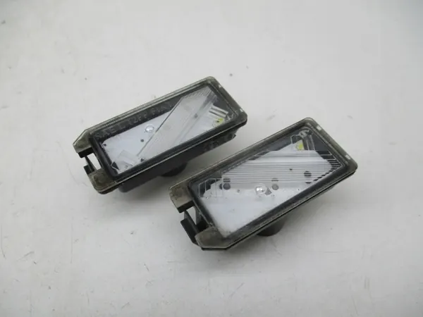 Fiat 500E 13-19 OEM Kennzeichenleuchte - Gebraucht image 5
