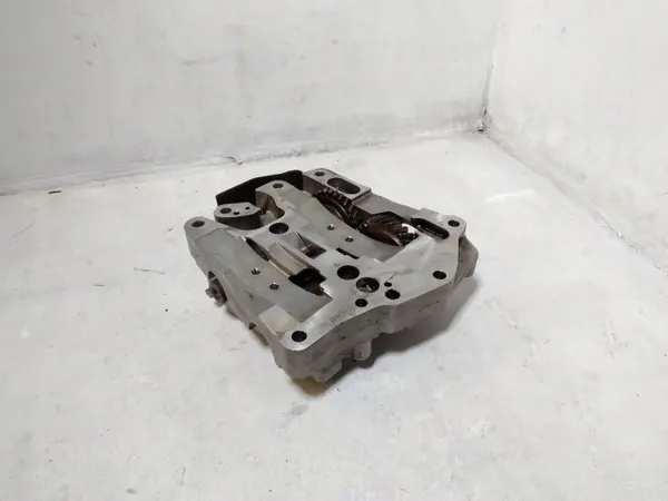 Bomba de aceite Toyota Avensis T250 OEM JUR128204 image 2