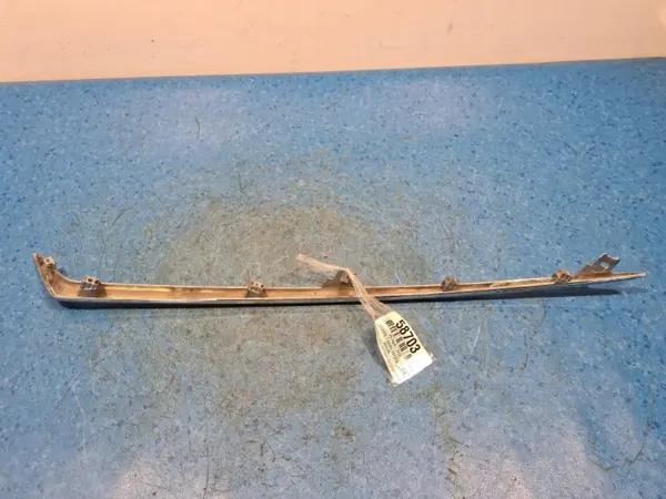 Moldagem da Grelha Esquerda Toyota Corolla E21 OEM 53124-022807440 image 10
