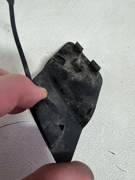 MERCEDES GLK X204 Tapón de Parachoques Delantero A2048850224 image 6