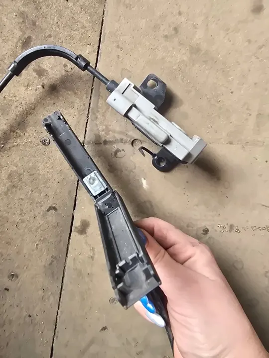 Cable de Cierre del Capó Mercedes OEM A1728800560 W172 image 3
