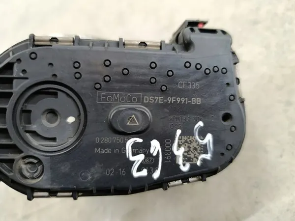 Kaasutinkansi OEM DS7E-9F991-BB Ford Focus III 2.0:lle image 6
