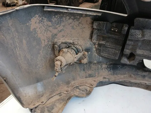 Paraurti anteriore Kia Ceed I 9S OEM image 4