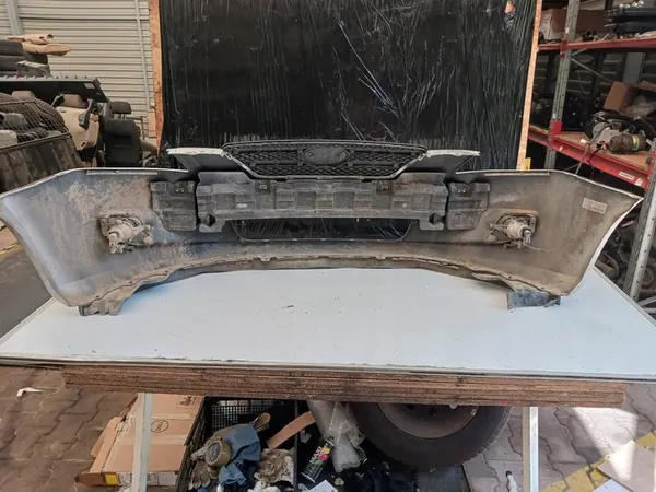 Paraurti anteriore Kia Ceed I 9S OEM image 5