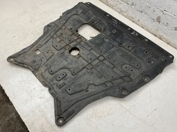 Nissan X-Trail T31 Motor Under Shield image 3