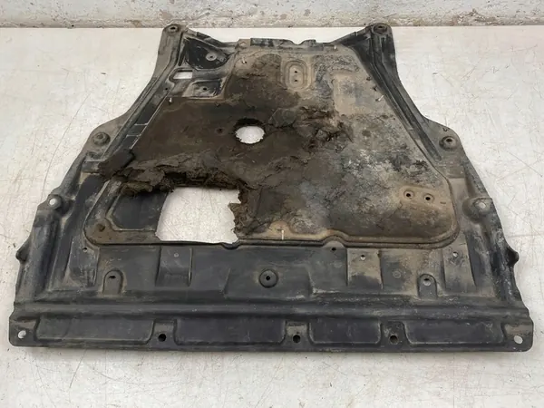 Nissan X-Trail T31 Motor Under Shield image 8