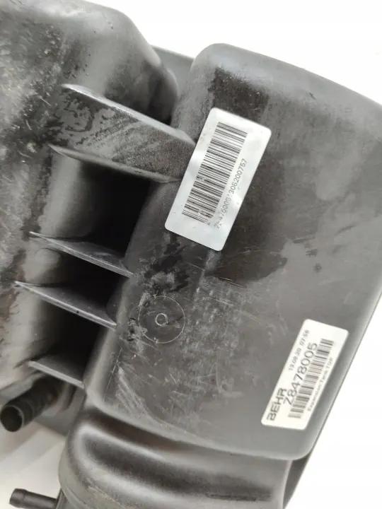 Réservoir d'expansion OEM 1960437 pour DAF CF FT 480 MX-13 image 10