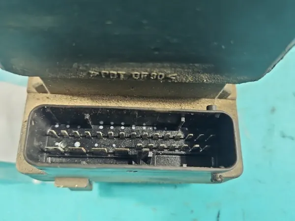 Bomba ABS OEM 0273004133 para VW Passat B5 image 5