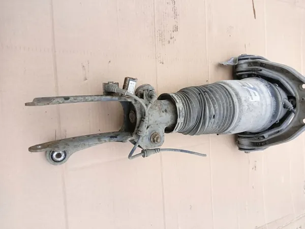 Höger Fram Luftdämpare Audi Q7 VW Touareg image 3