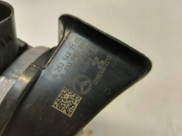 Buzina Mercedes EQC OEM A2535422100 - Usado image 3