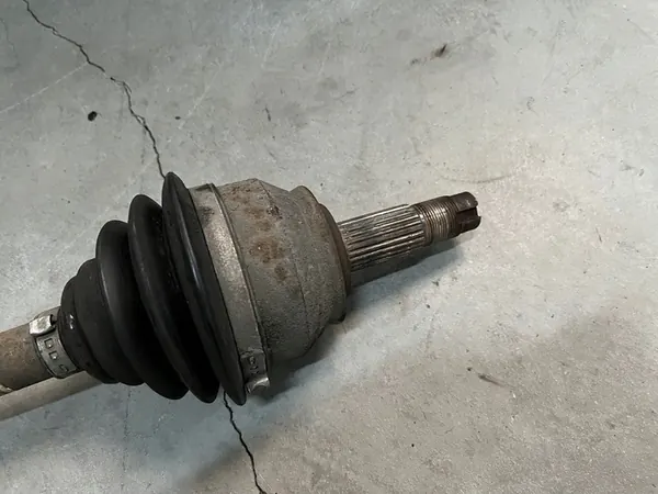 FIAT BRAVO 2 II 1.4 T-JET Höger drivaxelstöd image 3