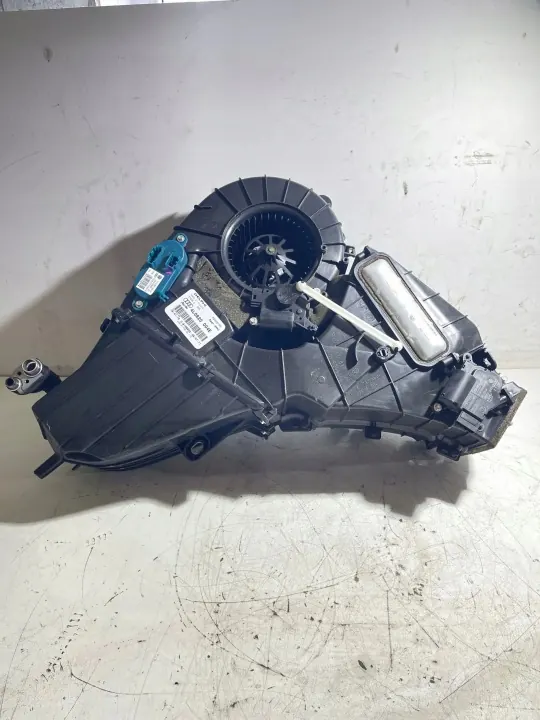 Heizungsgehäuse Heck Audi Q7 OEM 4L0820004E image 2