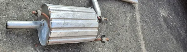 Gebruikte Bosal uitlaatdemper voor Suzuki Baleno I Sedan 1.6 image 4