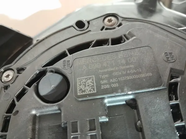 Tanque AdBlue & Bomba Mercedes Sprinter OEM A9104700000 image 9