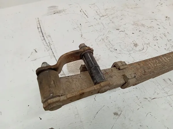 Toyota Hilux Hinterfeder OEM JUR229712 Rechte Seite image 4