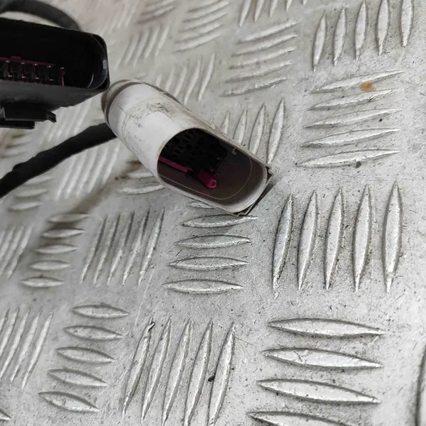 Câble de Charge de Batterie VW Passat Variant B8 12E915651D image 4