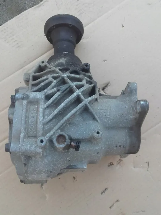 Volvo XC90 I Lift 2.4 D5 Vorderdifferential OEM 31256172 image 3