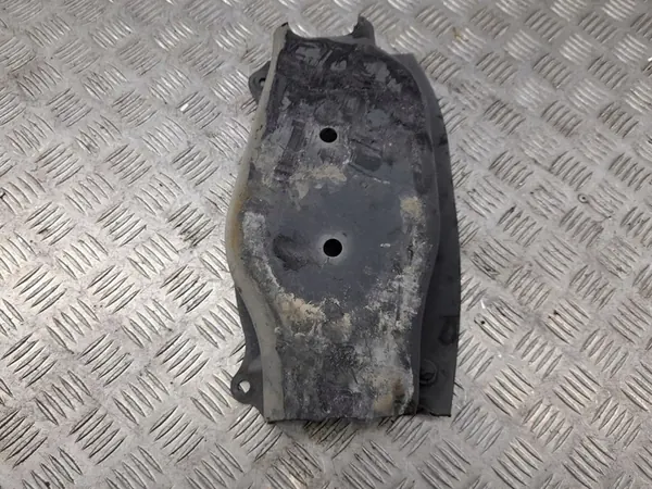 Cadillac CTS Bakre Vänstra Underkåpa image 2