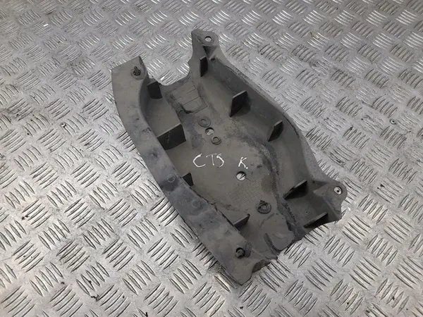 Cadillac CTS Bakre Vänstra Underkåpa image 6