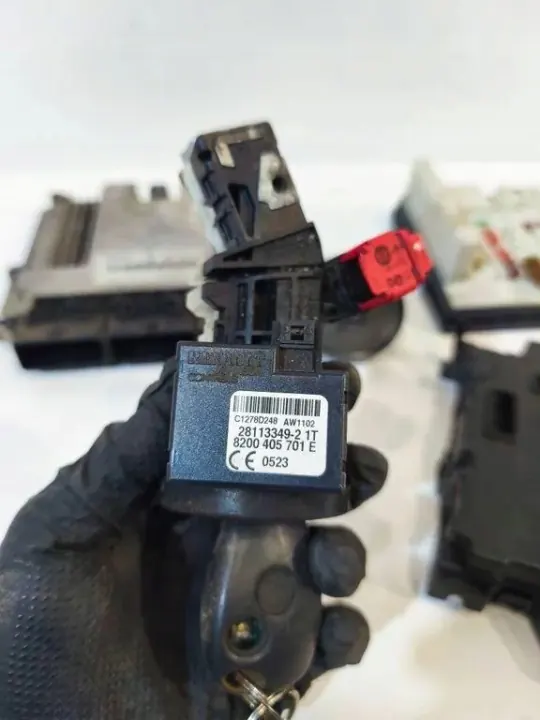 Kit d'allumage OEM 0281017977 pour Renault Master III image 7