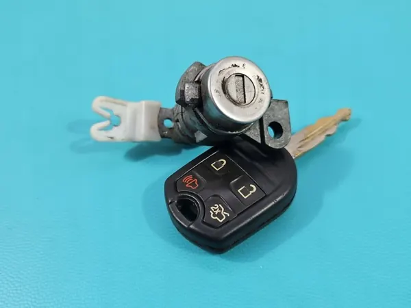OEM IMPRK1463437 Etu-Vasen Lukkolaakeri Ford Mustang image 2