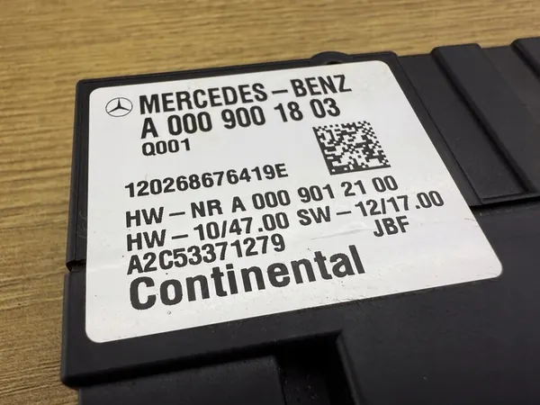 Brandstofpomp Besturingsmodule Mercedes-Benz W204 1.6 CGI image 2
