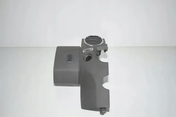 Rejillas de salpicadero OEM AH2204302D para Land Rover Discovery IV image 2