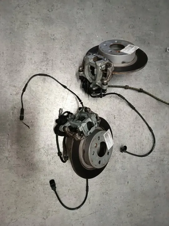 Bromsokset bak OEM 6883035 för BMW 2 F45 image 2