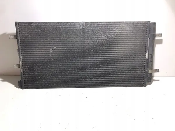 Audi A5 AC-kondensaattori OEM 8K0260401AE - Käytetty image 2