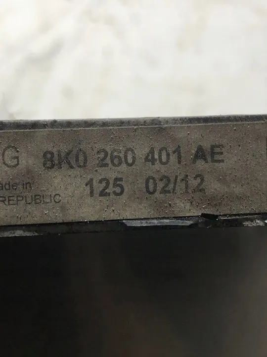 Audi A5 AC-kondensaattori OEM 8K0260401AE - Käytetty image 3