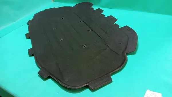 Motorhuv Isolering för Audi Q7 2010-2015 4L0863825 image 2