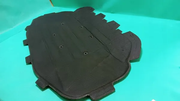 Motorhuv Isolering för Audi Q7 2010-2015 4L0863825 image 3