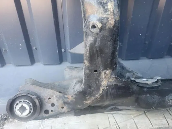 Volvo XC90 II Achter remklauwen OEM 31429879AA image 3