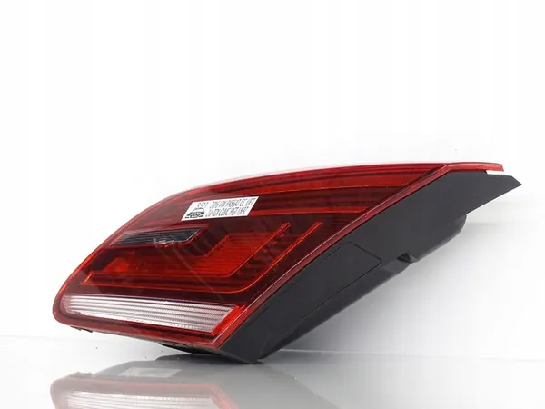 Luz Trasera Derecha VW Passat CC Lift 3C8945308T image 3